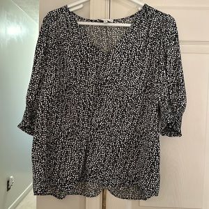 Preowned Large Maison d'amelie black and white 3/4 sleeve blouse from tjmaxx